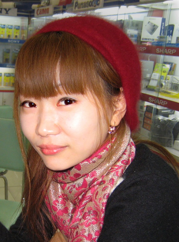 席麗莎.jpg